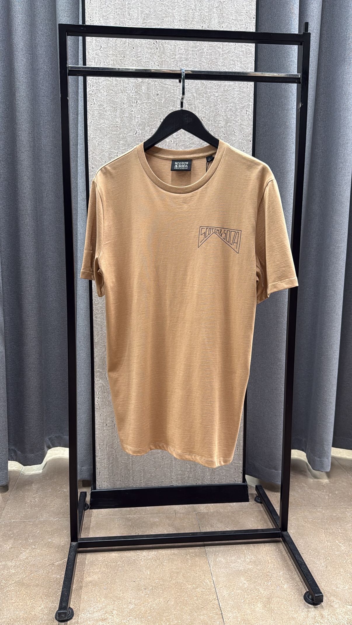 11E54606-E5CE-4EB1-A760-7A6C63485961