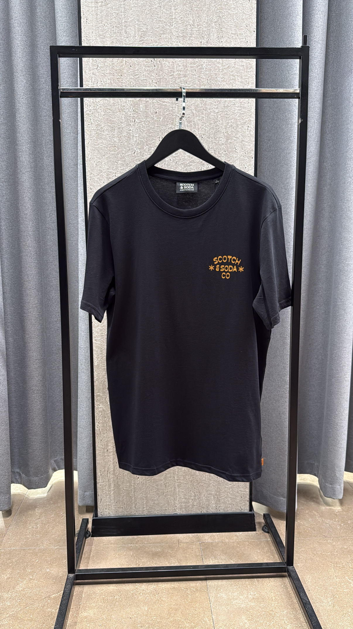 A9BF76BF-9015-473E-A001-E8C177F8673F