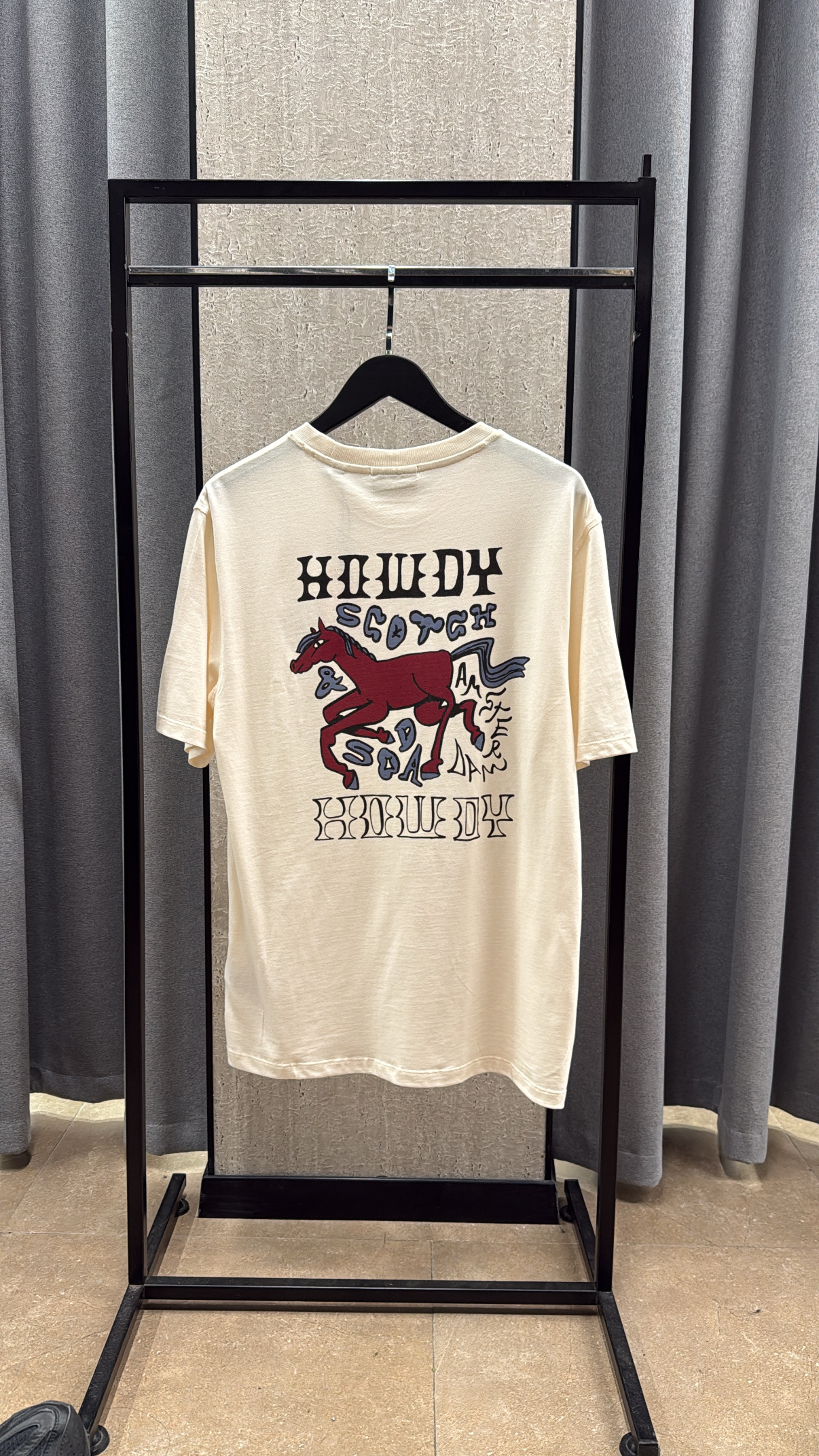 E3F64390-92B9-438C-A5C3-138F843AEE40