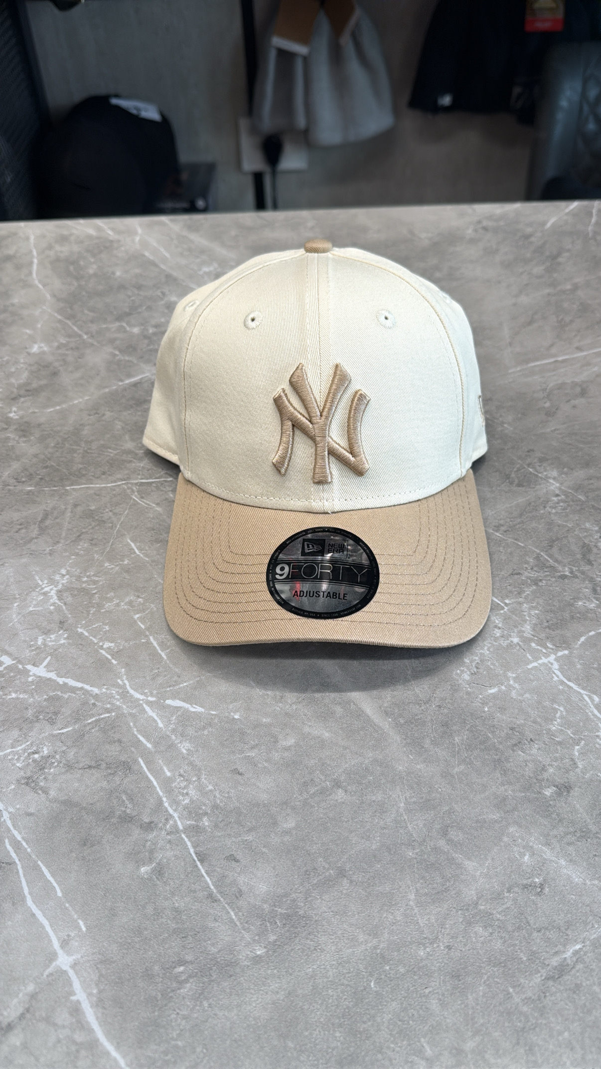 102EEC7E-EB31-4B42-ACB7-F7EC6AC45DFC