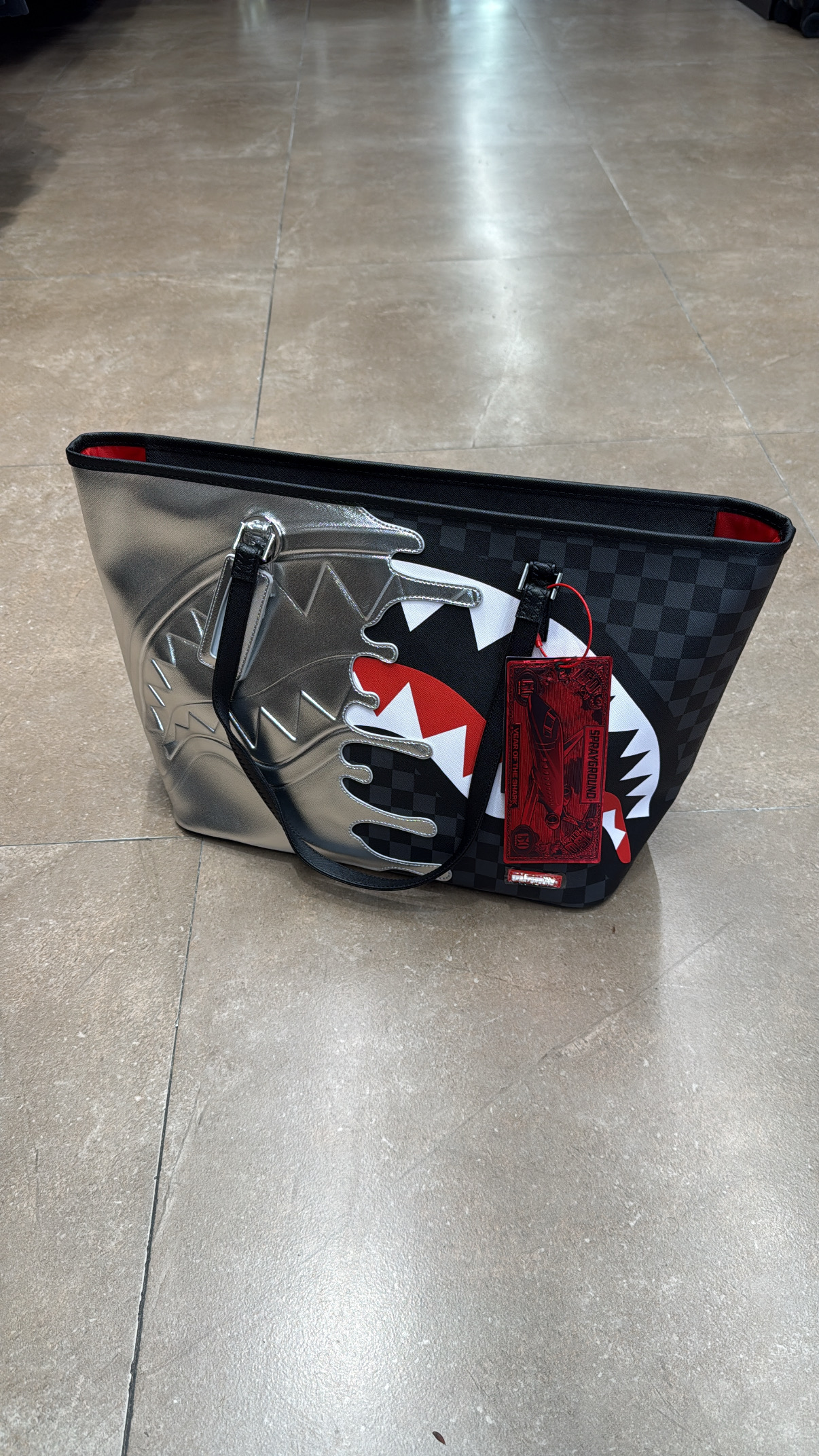 11F36969-DF7C-4BB8-8D64-E2F6F73F8AFB