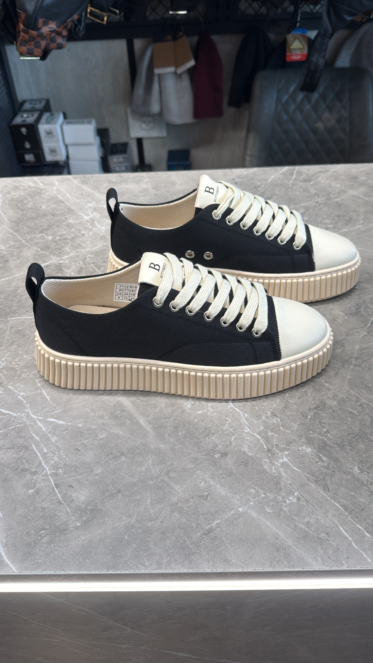 237A80F9-4494-4D5E-AC09-35413132C0B8