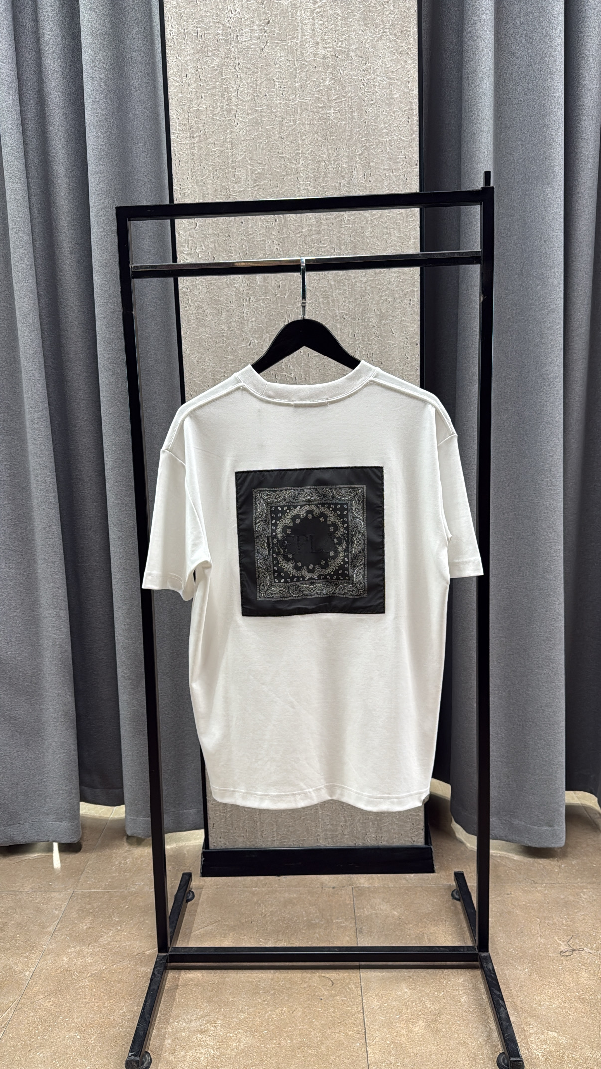 36DCA300-ABCA-4D81-9FC6-B15D5FDA0DA9