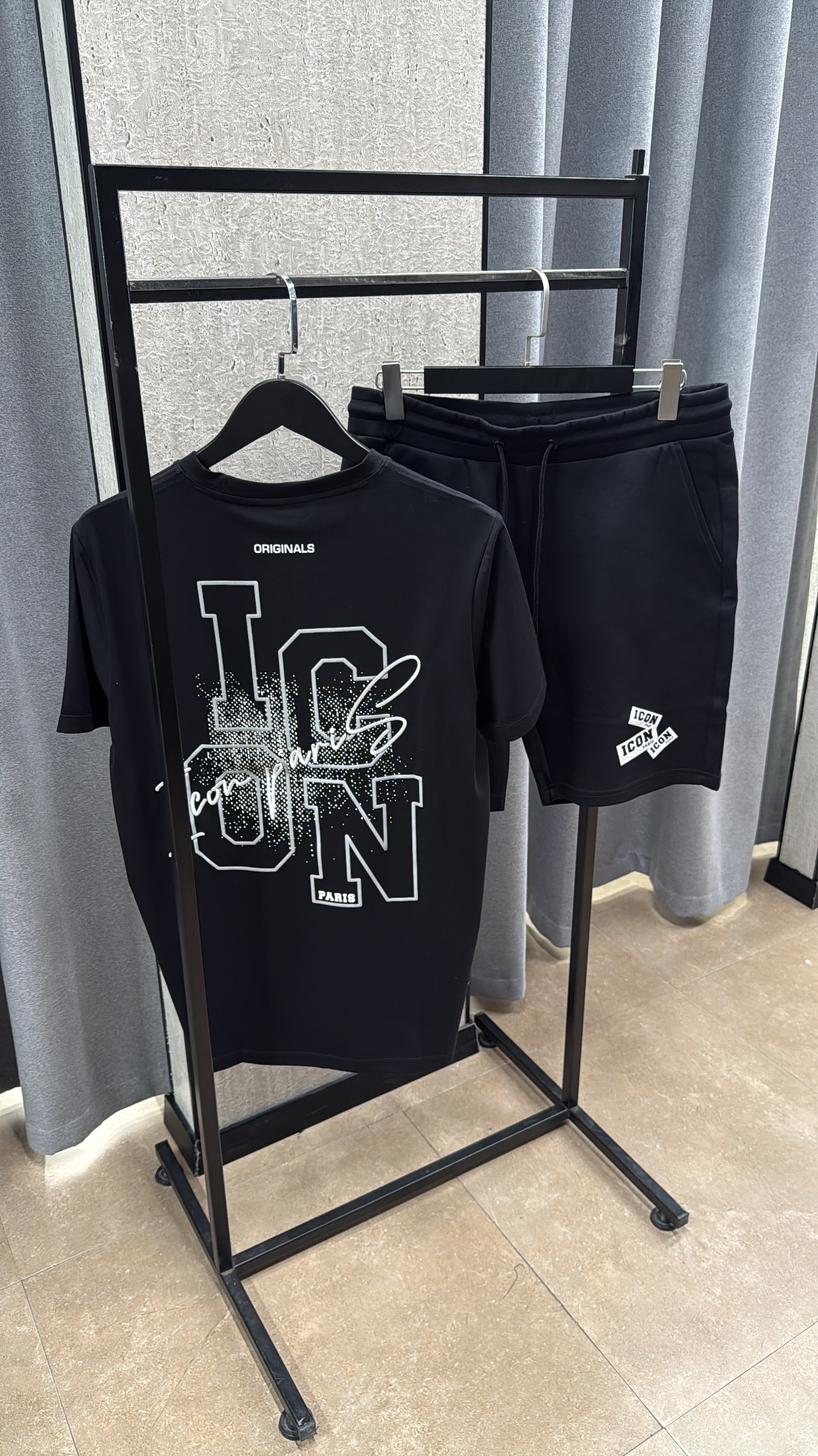 70D24A8A-1DA2-4684-B1EF-105C6DED8DBE