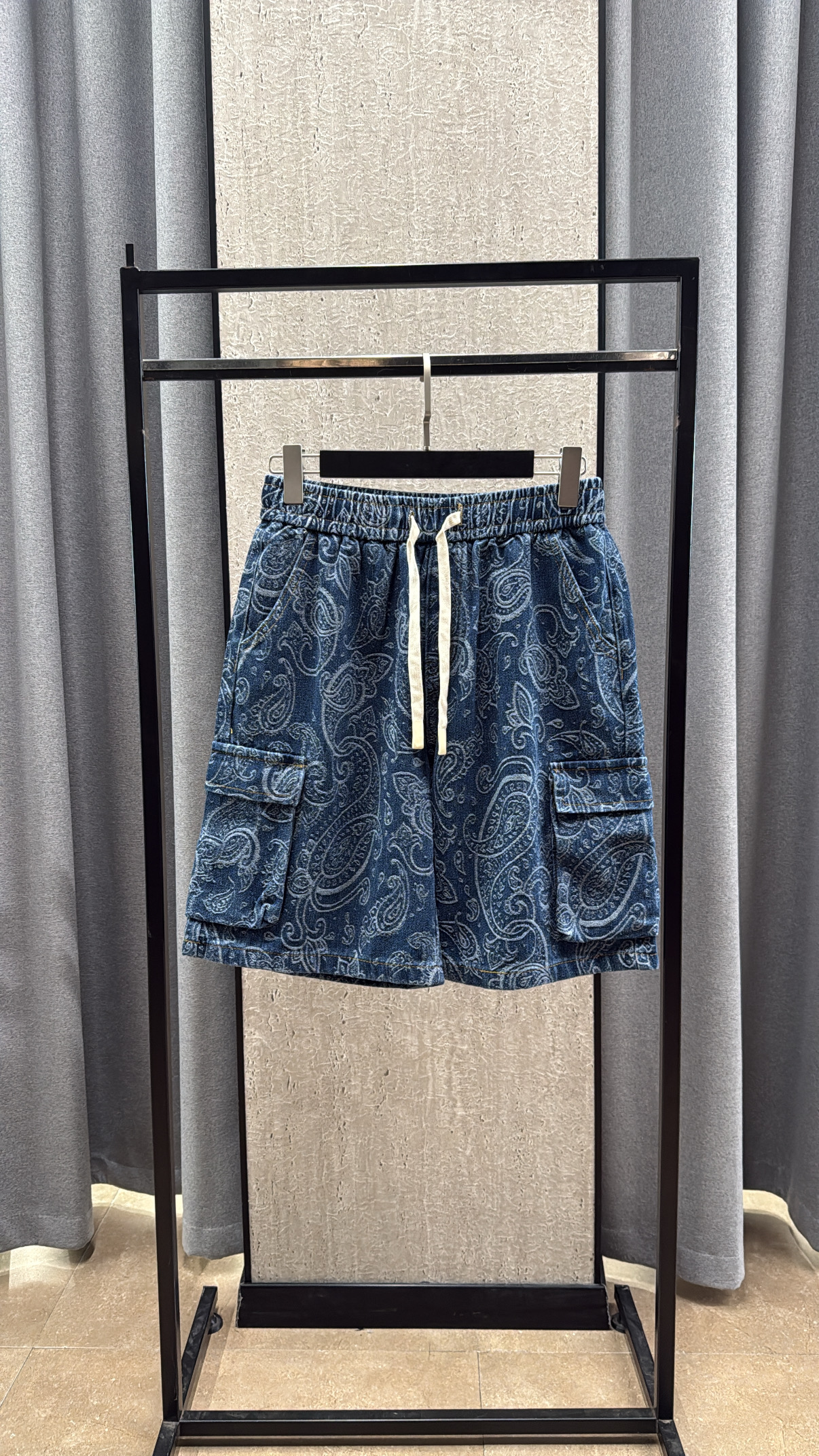 7D105A9B-A270-406B-9E40-8D80FD7155EE