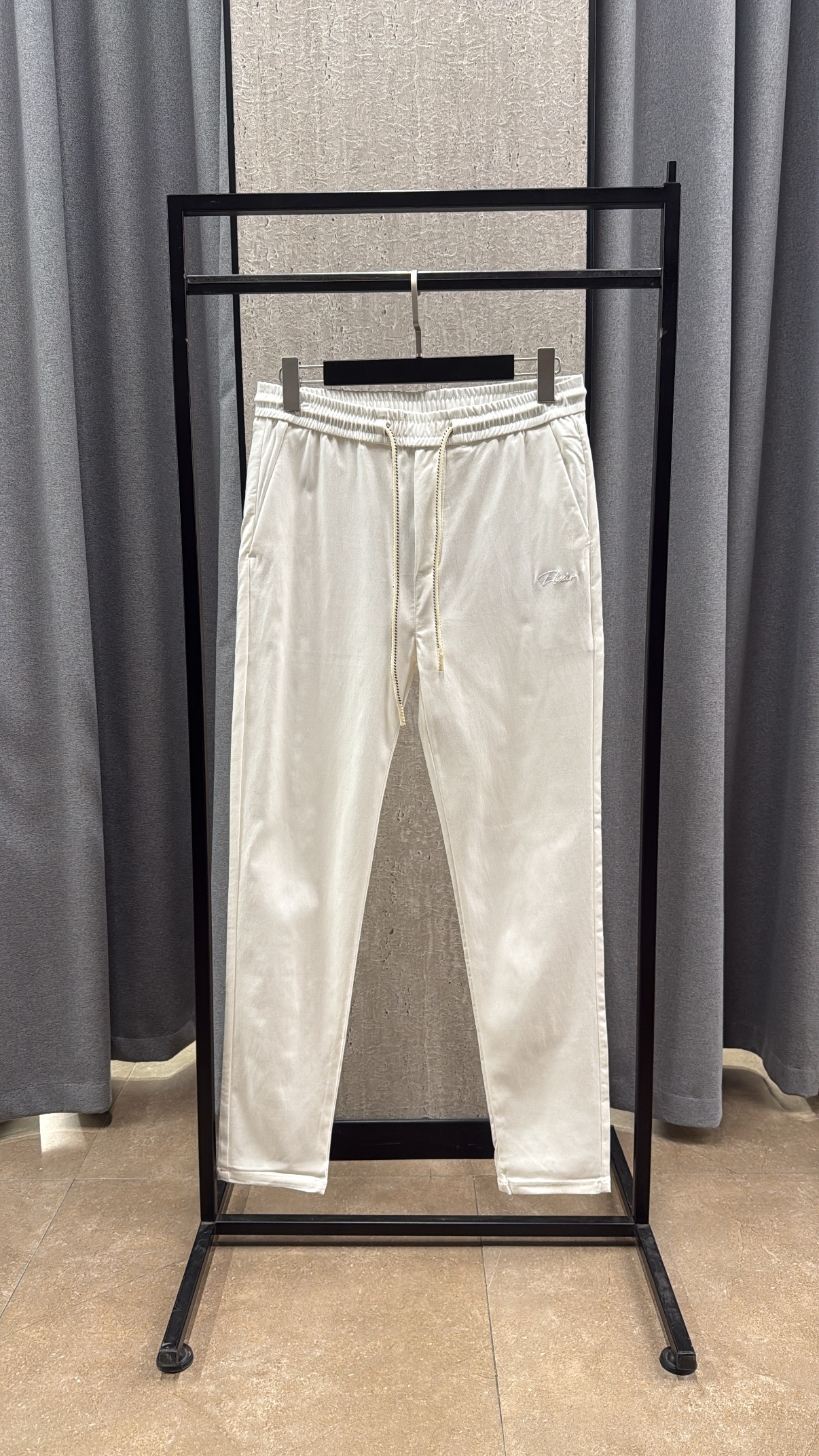 89310D4D-5787-4D3A-9B7C-60BB8CE2AEAD