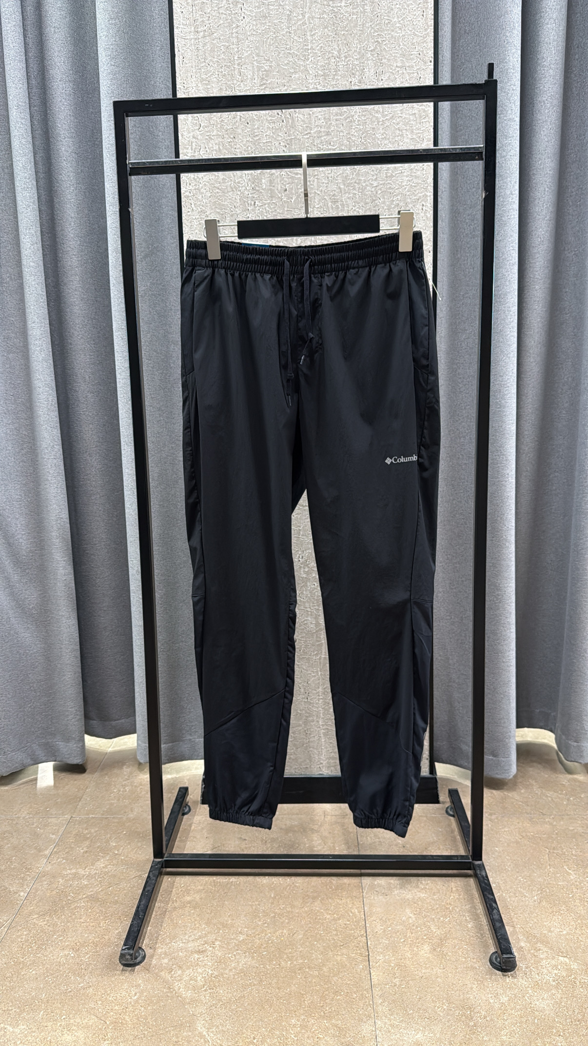 DC904F92-4CBA-44AA-AB2D-DF556821BE3B