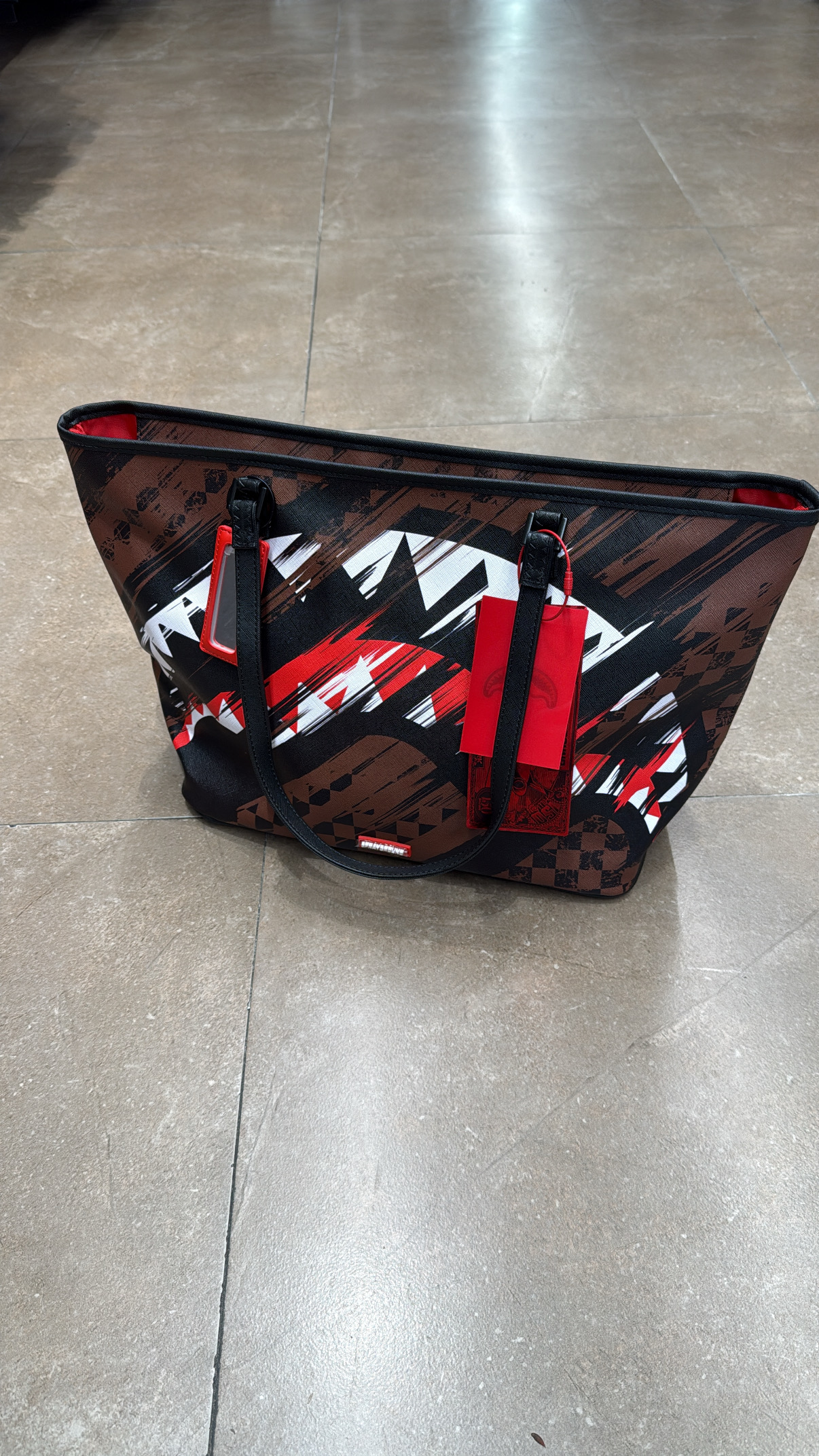 F37D45CA-2B77-4A17-8207-E08E2E5EBF74