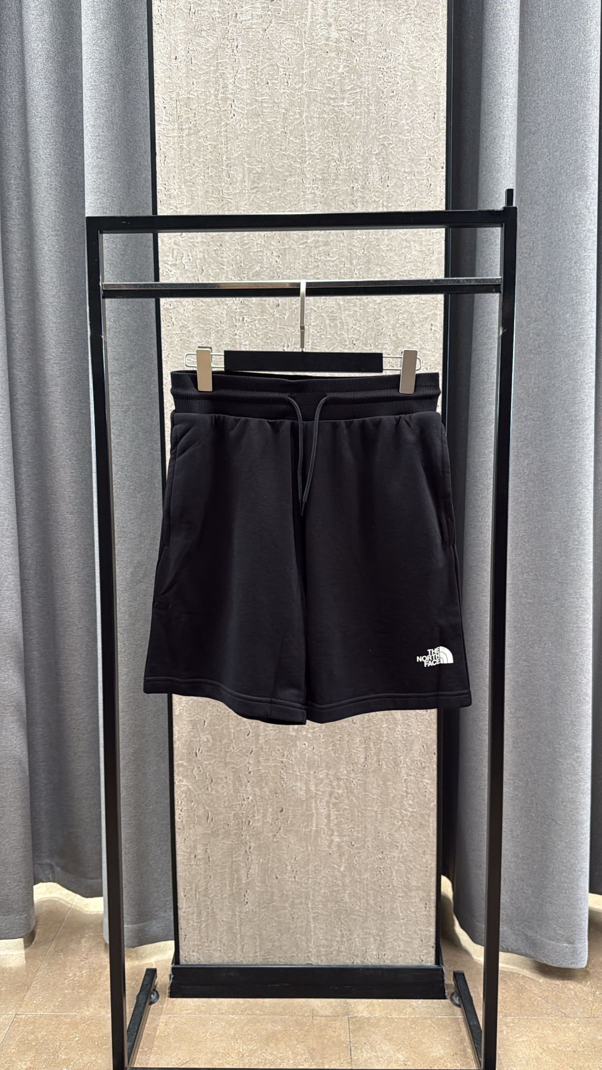 D56CF37D-8FC9-46AD-8B42-20EA43C8BF72