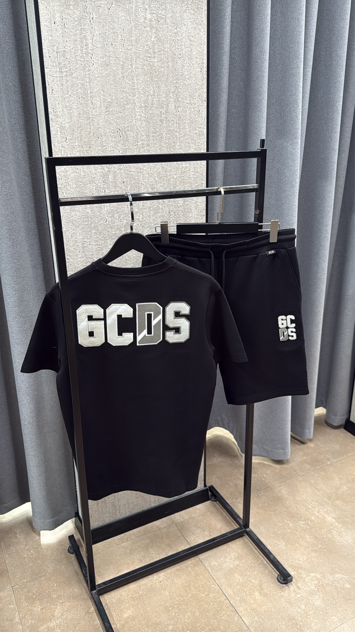 3C5CF22F-3BAF-44A6-8103-820B8CEFA4CB